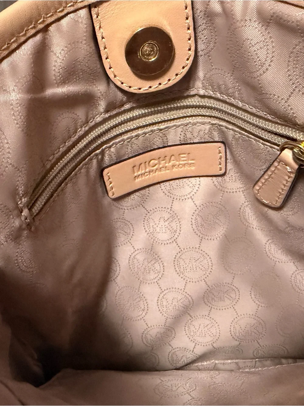 Michael Kors 90 y2k style crossbody shoulder bag purse vintage classic MK design